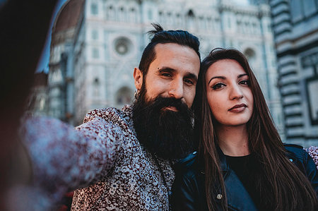simsearch:649-08239088,k - Couple taking selfie in cafe, Santa Maria del Fiore, Firenze, Toscana, Italy Stock Photo - Premium Royalty-Free, Code: 649-09276120