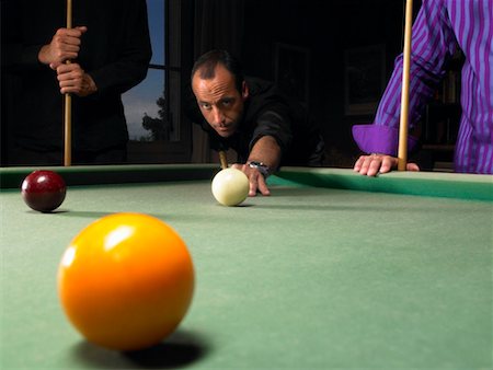 simsearch:649-01696512,k - Men playing snooker Stock Photo - Premium Royalty-Free, Code: 649-01754300