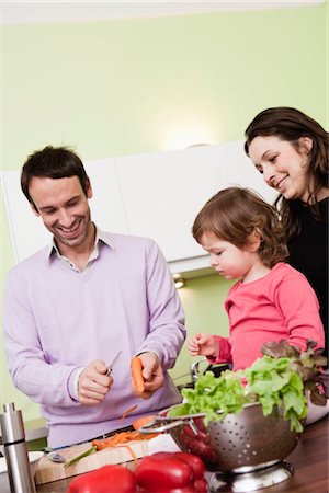 simsearch:649-07761247,k - Family cooking together Stock Photo - Premium Royalty-Free, Code: 649-02731314