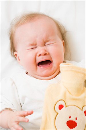 Baby crying Stock Photo - Premium Royalty-Free, Code: 649-02731354