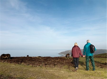 simsearch:614-06897731,k - mature couple walking on moor Stock Photo - Premium Royalty-Free, Code: 649-03008895