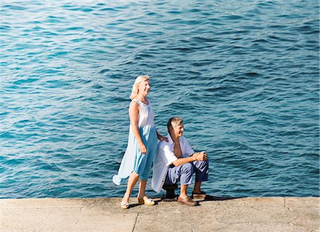 simsearch:614-06897731,k - A senior couple on the quay side Stock Photo - Premium Royalty-Free, Code: 649-03291884