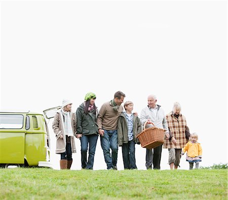 people standing in a line - Family heading out for a picnic Stock Photo - Premium Royalty-Free, Code: 649-03447759
