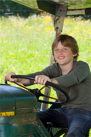 farm and boys - Boy on truck, proud Stock Photo - Premium Royalty-Free, Code: 649-03566559