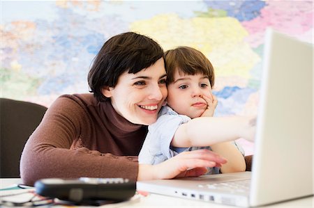 simsearch:649-06304951,k - woman with boy in office Stock Photo - Premium Royalty-Free, Code: 649-03666059