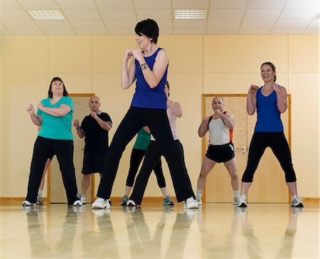 exercice aérobie au gymnase Photographie de stock - Premium Libres de Droits, Code: 649-03666144