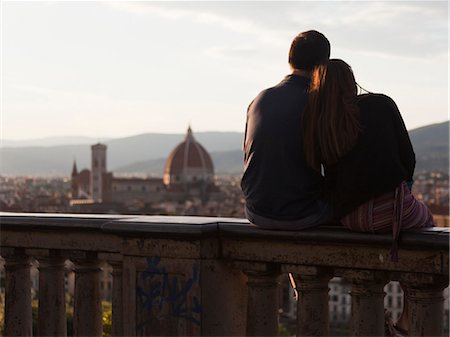 Italy, Florence, Couple overlooking city Stock Photo - Premium Royalty-Free, Code: 640-06049915