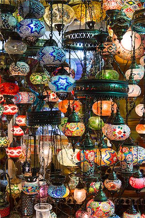 Turkey, Grand Baazar, Close up of colorful lamps Photographie de stock - Premium Libres de Droits, Code: 640-06963076