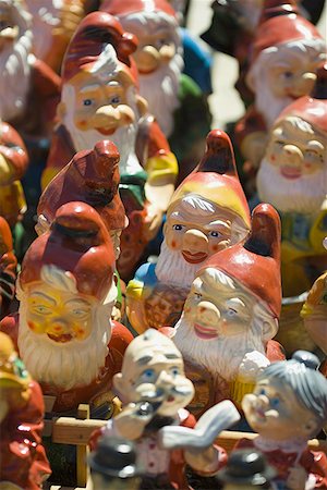 red dwarf - High angle view of elf figurines Stock Photo - Premium Royalty-Free, Code: 640-01357253