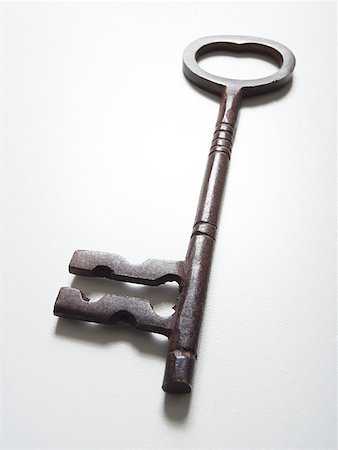 Detailed view of skeleton key Stock Photo - Premium Royalty-Free, Code: 640-01352112