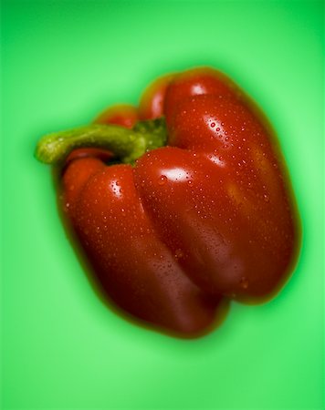 simsearch:640-01354413,k - Close-up of a red bell pepper Foto de stock - Sin royalties Premium, Código: 640-01366486