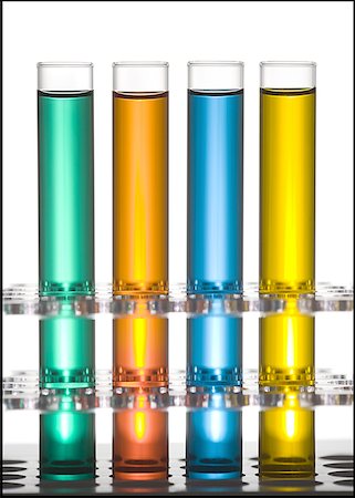 simsearch:6118-07354031,k - Close-up of four test tubes on a test tube rack Stock Photo - Premium Royalty-Free, Code: 640-01360368