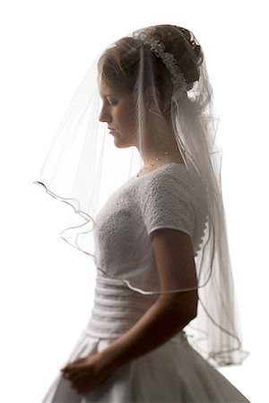 simsearch:640-01351921,k - Portrait of a young bride Foto de stock - Sin royalties Premium, Código: 640-01360998