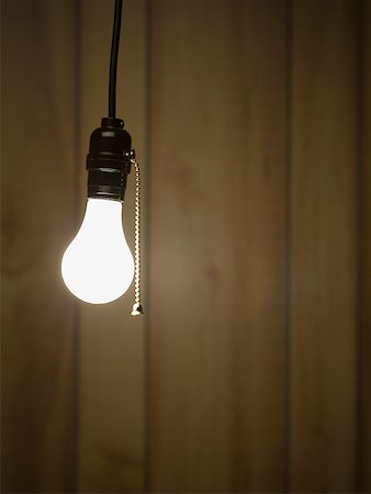 simsearch:640-01362739,k - Lightbulb hanging from ceiling Stock Photo - Premium Royalty-Free, Code: 640-01363417