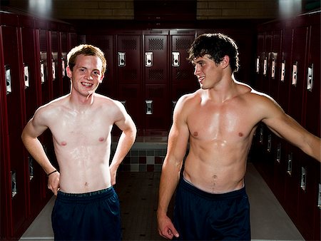 Two High School students in a locker room. Foto de stock - Sin royalties Premium, Código: 640-02656201