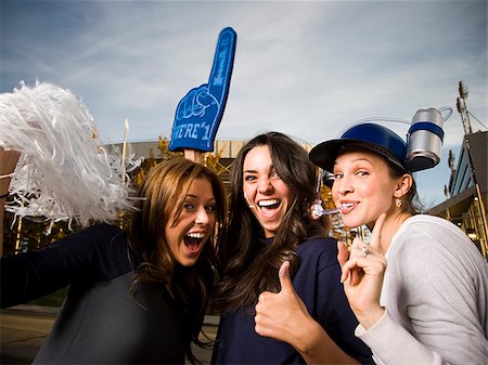 football stadium not soccer - tailgate party before a football game Stock Photo - Premium Royalty-Free, Code: 640-02657702