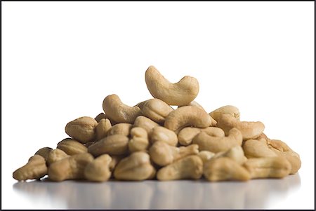 simsearch:640-01354413,k - A pile of cashew nuts Foto de stock - Sin royalties Premium, Código: 640-02767737