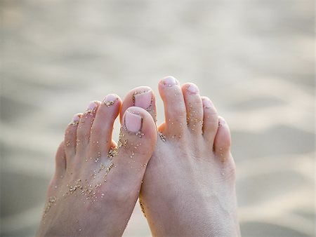 simsearch:700-00085279,k - Close-up of toes in sand Stock Photo - Premium Royalty-Free, Code: 640-02774162