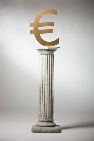 pedestal - euro symbol on a pedestal Stock Photo - Premium Royalty-Free, Code: 640-02947709
