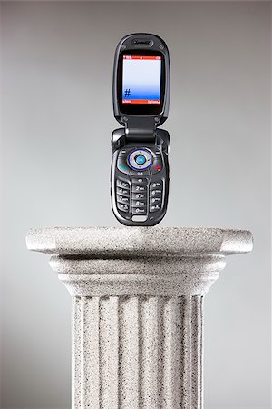pedestal - cell phone on a pedestal Stock Photo - Premium Royalty-Free, Code: 640-02947749