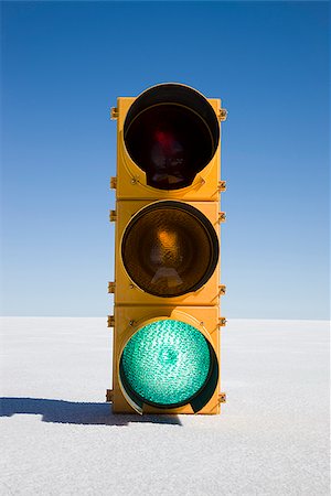 traffic signal in the middle of nowhere Stock Photo - Premium Royalty-Free, Code: 640-02950532