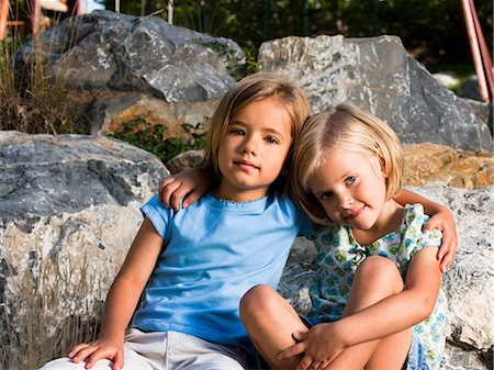 simsearch:640-03263432,k - Two girls outside Stock Photo - Premium Royalty-Free, Code: 640-03259320