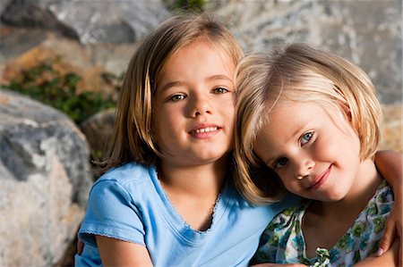 simsearch:640-03263432,k - Two girls outside Stock Photo - Premium Royalty-Free, Code: 640-03259321