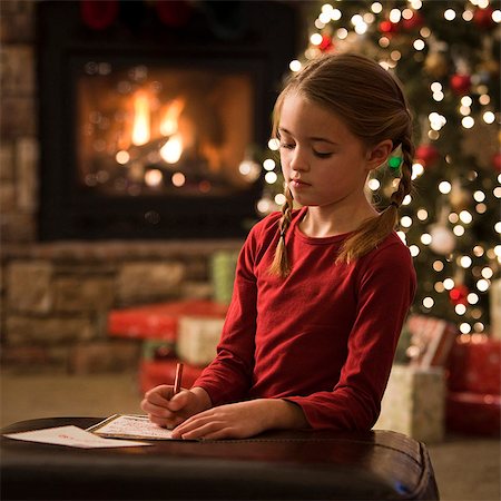 simsearch:640-03260410,k - girl writing a letter to santa claus Stock Photo - Premium Royalty-Free, Code: 640-03260405