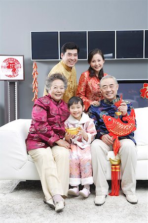 families wealthy - Un portrait de famille heureuse Photographie de stock - Premium Libres de Droits, Code: 642-01735322