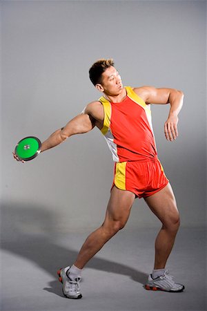 full body cast - a male discus-thrower Stock Photo - Premium Royalty-Free, Code: 642-02005017