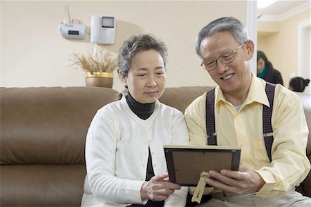 simsearch:642-02005954,k - an old couple Stock Photo - Premium Royalty-Free, Code: 642-02005954