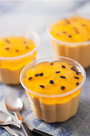 simsearch:659-06372915,k - Passion fruit mousse with jelly (Brazil) Stock Photo - Premium Royalty-Free, Code: 659-06155001