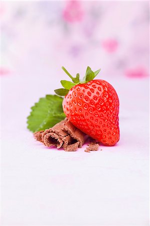 simsearch:659-06186270,k - A strawberry with chocolate curls Stock Photo - Premium Royalty-Free, Code: 659-06155063
