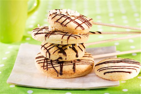 Biscuits on sticks Stock Photo - Premium Royalty-Free, Code: 659-06155927