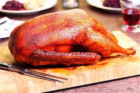 simsearch:659-01857024,k - Roast goose on a chopping board Stock Photo - Premium Royalty-Free, Code: 659-06151300
