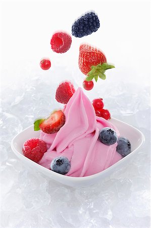 simsearch:659-08418689,k - Berry yogurt ice cream garnished with fresh berries Stock Photo - Premium Royalty-Free, Code: 659-06153187