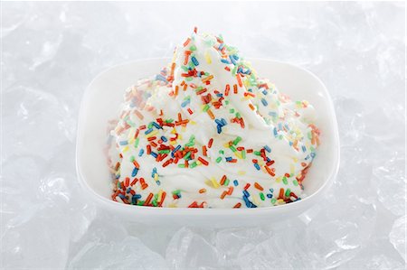 simsearch:659-08418689,k - Yogurt ice cream garnished with sugar strands Stock Photo - Premium Royalty-Free, Code: 659-06153200