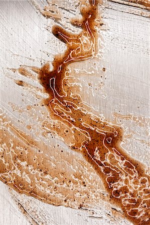 stain (dirty) - Spilled barbecue sauce Stock Photo - Premium Royalty-Free, Code: 659-06153309