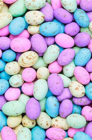 Brightly coloured chocolate eggs Stock Photo - Premium Royalty-Free, Code: 659-06153754
