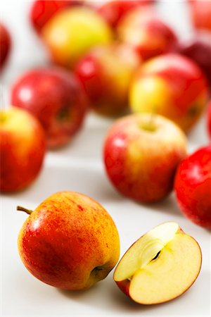 Red apples Stock Photo - Premium Royalty-Free, Code: 659-06184225