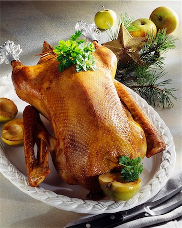 simsearch:659-01857024,k - Roast goose with stuffing Stock Photo - Premium Royalty-Free, Code: 659-06184260