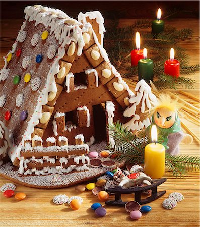 Christmas gingerbread house Foto de stock - Sin royalties Premium, Código: 659-06184263
