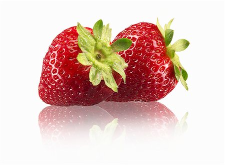 strawberries - Two strawberries Stock Photo - Premium Royalty-Free, Code: 659-06185469