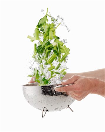 simsearch:659-06154334,k - Washing celery in a colander Stock Photo - Premium Royalty-Free, Code: 659-06187136