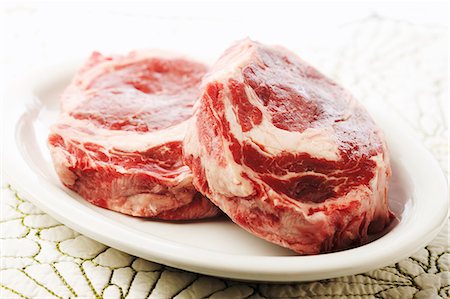 Two beefsteaks Stock Photo - Premium Royalty-Free, Code: 659-06187771