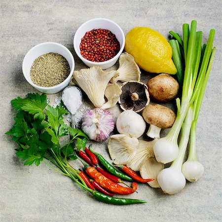 Ingredients for a mushroom dish Stock Photo - Premium Royalty-Free, Code: 659-06187823