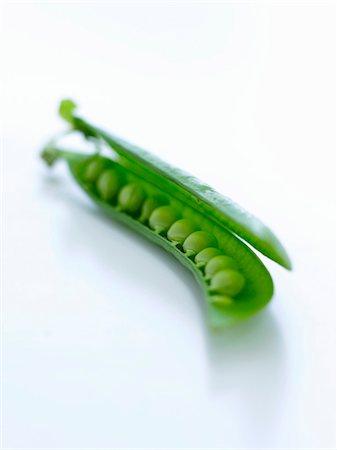 pea - Pea pod, opened Stock Photo - Premium Royalty-Free, Code: 659-06188476