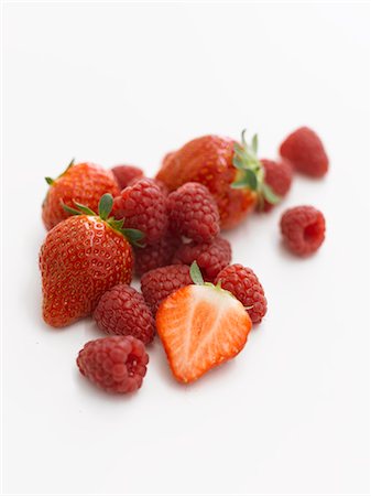 raspberry - Fresh strawberries and raspberries Stock Photo - Premium Royalty-Free, Code: 659-06188495