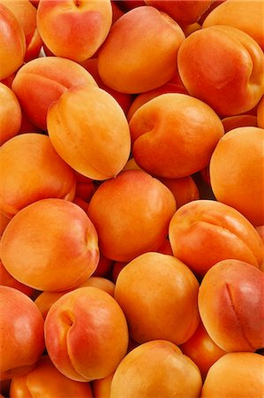 Apricots (full frame) Stock Photo - Premium Royalty-Free, Code: 659-06188606