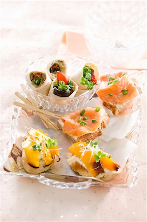 Colourful canapes on a plate Stock Photo - Premium Royalty-Free, Code: 659-06306650